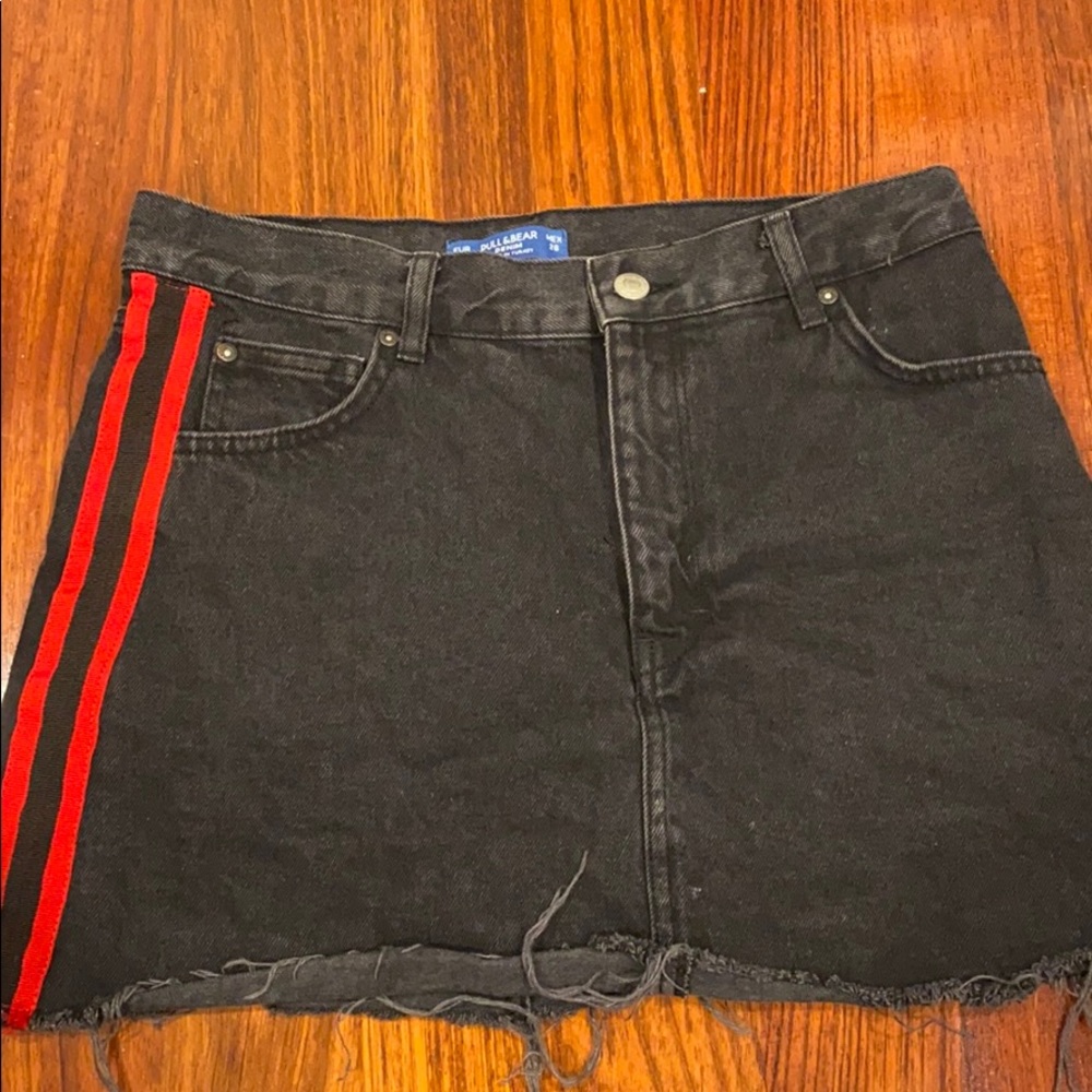 High Waisted Dark Grey Skirt with Red Stripes